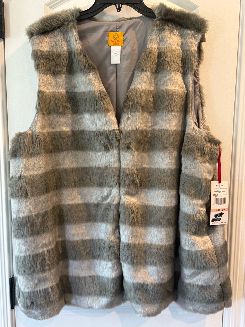 Women’s Ruby Rd. Plush Faux Fur Striped Vest in Gray & Cream - 2X